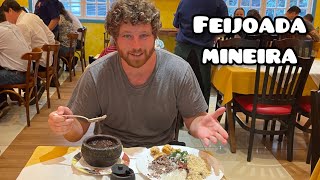 ALMOÇO BRASILEIRO: GRINGO PROVANDO FEIJOADA MINEIRA EM SÃO PAULO ( saudades disso)