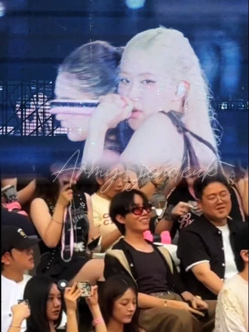 Jhope reaction on Blackpink 'Ddu-du-ddu-du' at Goyang stadium seoul #jhope #blackpink #shortvideo