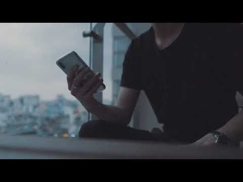 Moshi Vitros Crystal Clear Case for iPhone X - Hands On Review