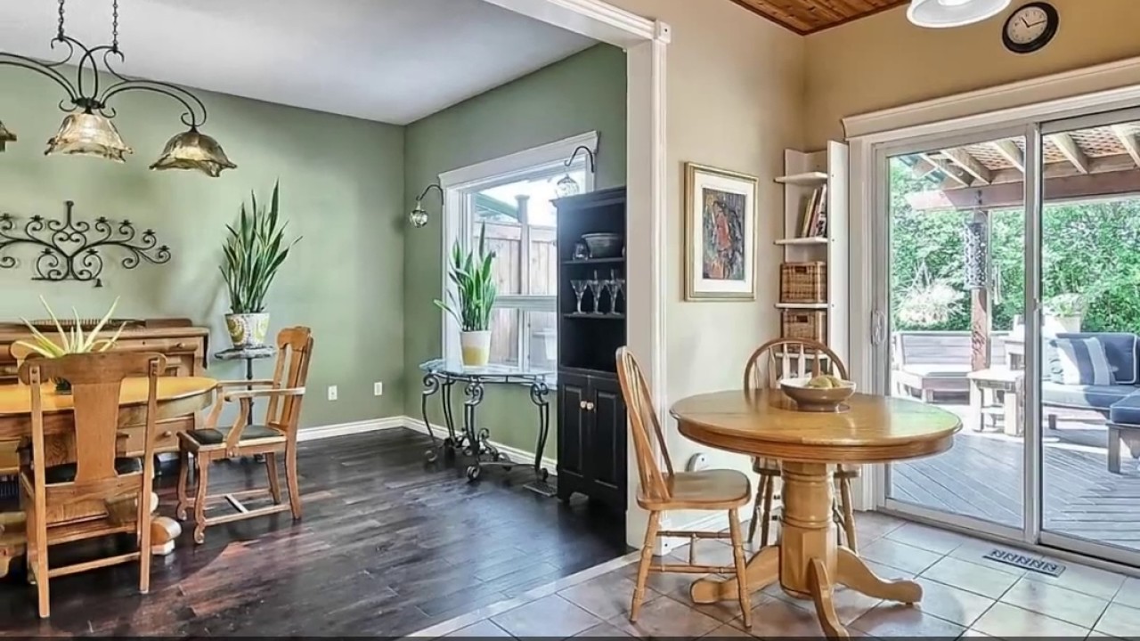 24 Antique Drive, Richmond Hill | Adrienne & Paul Coleman