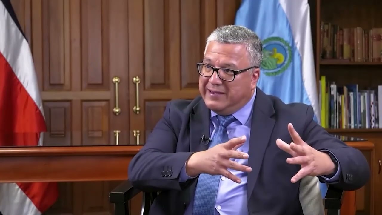 AGITADA POLÍTICA SEMANAL POSICIONES ENCENDIERON EL DEBATE