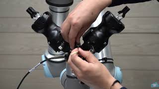 How to Install a Dual Gripper and a Wrist Camera (CNC Machine Tending Kit) on a Collaborative Robot