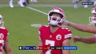 Harrison Butker 62 Yard Field Goal INTO THE WIND