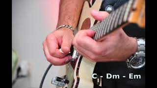 Video voorbeeld van "C - Dm - Em Backing Track | Gitarsuli.com"