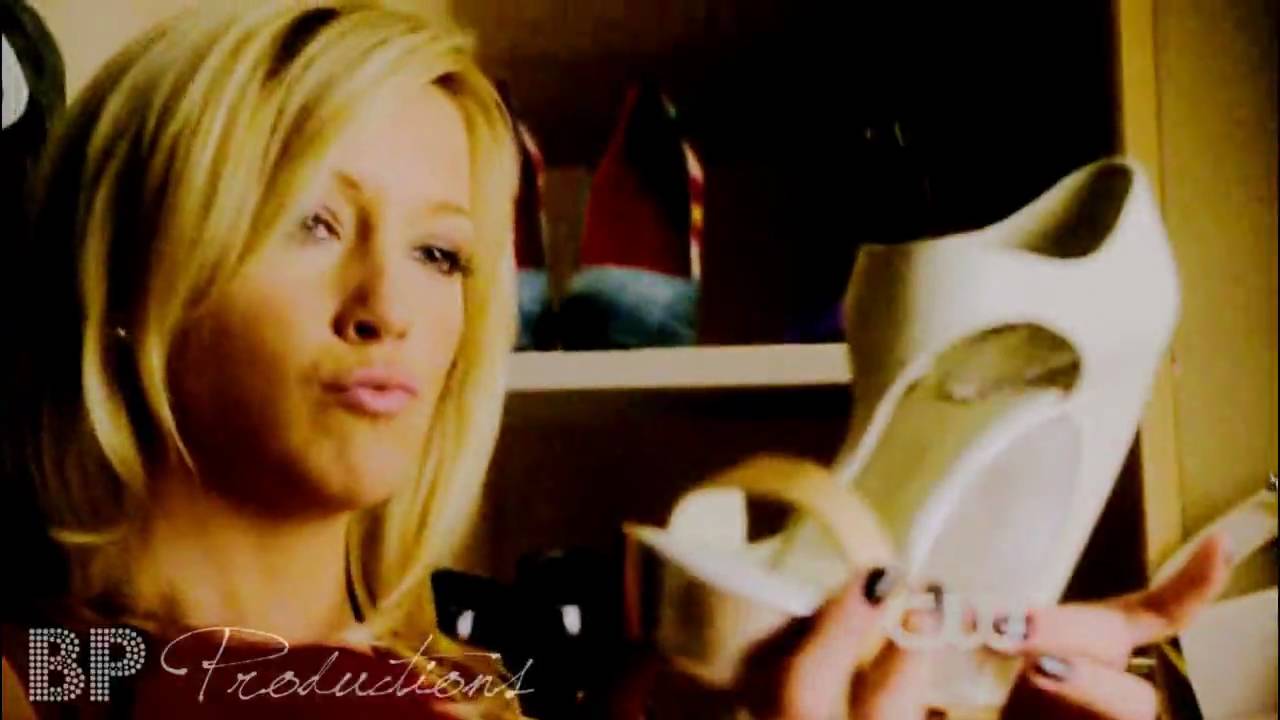 Ella Simms || Vanity