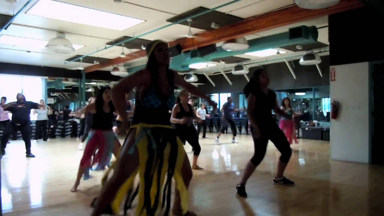 Addicted to you & Booty Wurk - YouTube