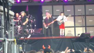 AC/DC play ball live @ Letzigrund Stadion Zürich 05.06.2015