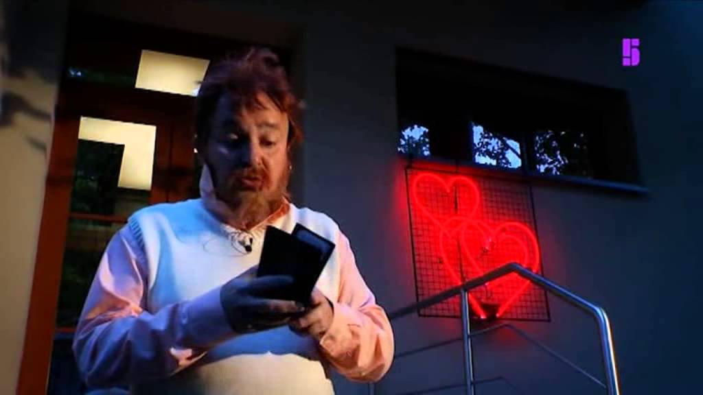 Zdeněk Izer - Buřtcajk - Pod Lupou - díl 7. - Test kvality erotických služeb