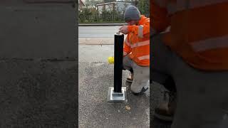 Operating a Lift assist security bollard