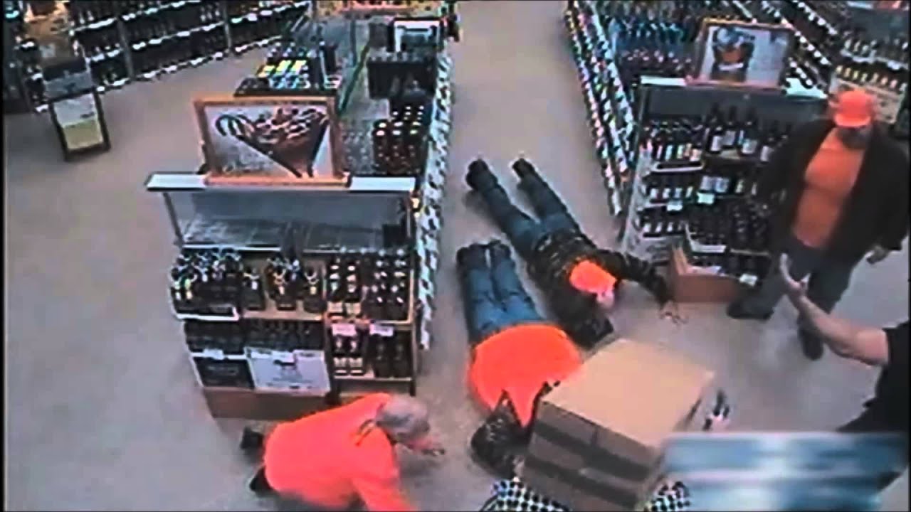 liquor store robbery - YouTube