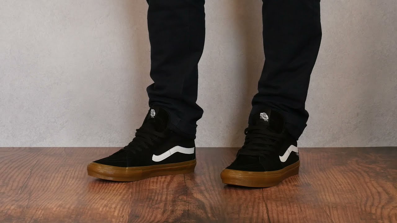 Vans Skate Sk8-Hi Black/Gum On Feet 