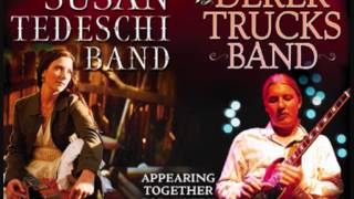 Video thumbnail of "The Derek Trucks Band - Sugar (w/ Susan Tedeschi) - Stevie Wonder cover"