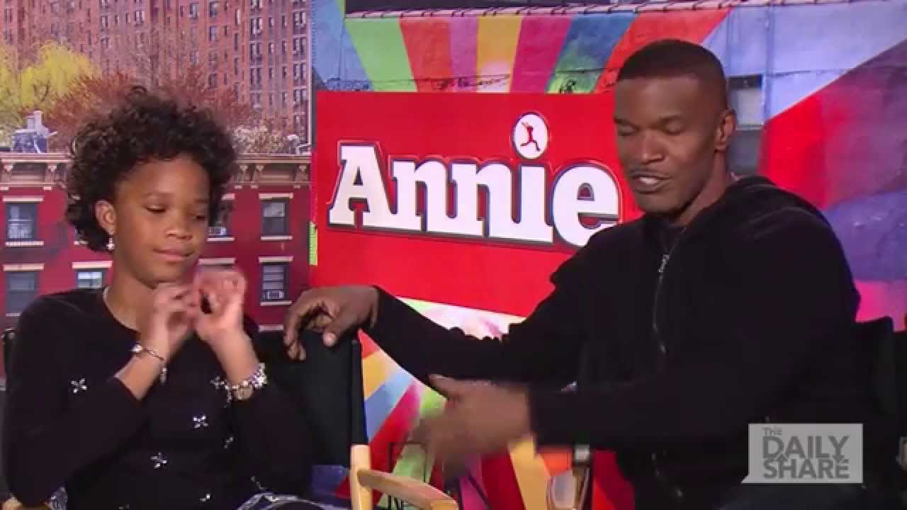 One-on-one with Jamie Foxx and the cast of Annie - YouTube