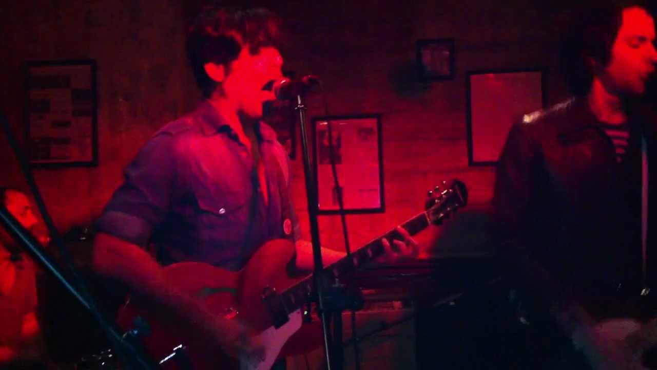 נערות ריינס מארחים את ניצן חורש train kept a rollin' ברדיו EPGB