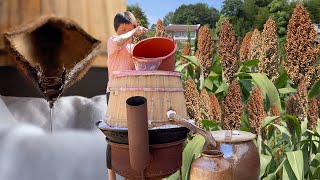 Grandma Fermented Sorghum With Red Yeast Rice And Brewed A Jar Of Sorghum Wine