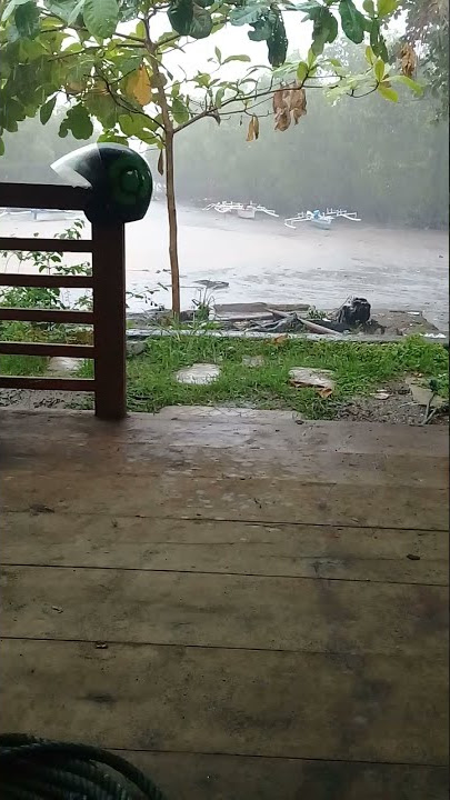 detik detik turun salju🤔