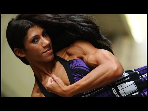 Nicole Pearson fit girl with lovely muscle