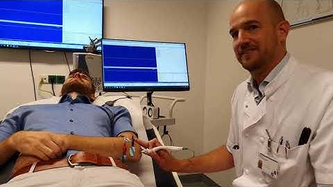 Repetitive stimulation of the anconeal muscle