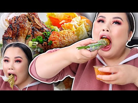 DON'T TURN ON VOLUME, YOU'LL BE HUNGRY!!! :'(
Pho Time restaurant serves all of dishes in this video