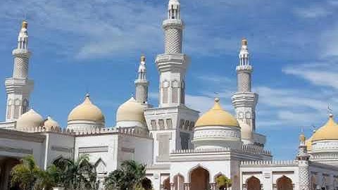 (إن الساعه اتية أكاد اخفيها ) تلاوة من سورة طه للقارئ سامي الكردي