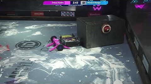 NHRL juli 2021 - Dread Hades vs. Wicked Wedge - 3 pond robotgevecht