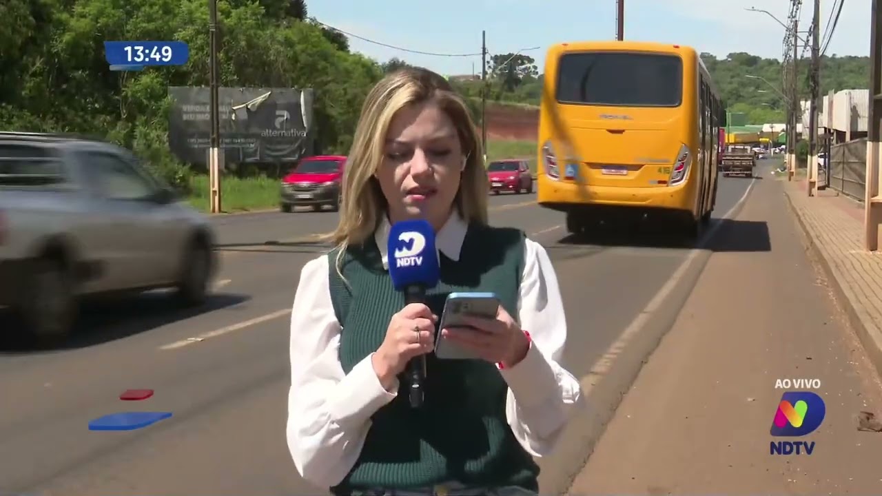 Mulher de 26 anos morre em colisão entre carro e caminhão na SC-157