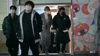 [4K] 20201207 주니엘(JUNIEL) (시적화자 서아) - 네이버 NOW. 6시 5분전 퇴근길 직캠