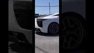 Lexus LFA draws a crowd leaving cars and coffee