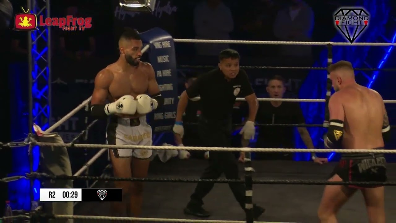 Rhys Obasi vs Mitchell Freeman