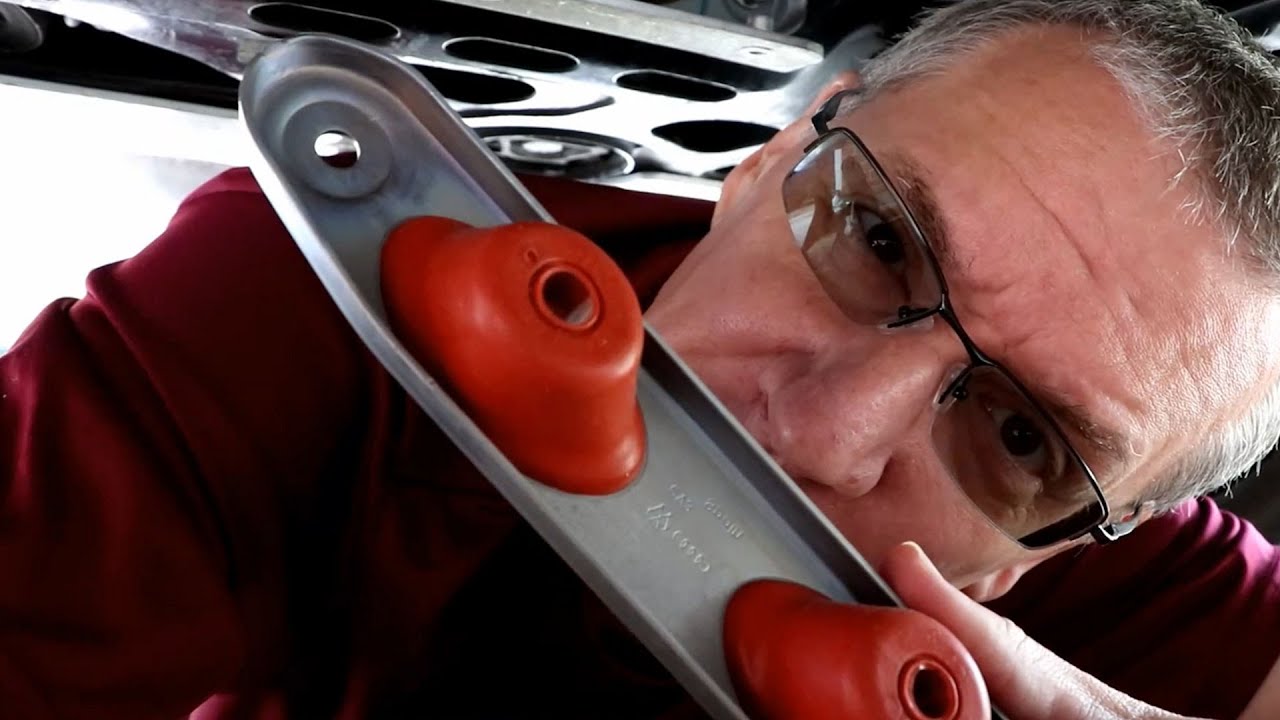 REPLACING THE DOWNPIPE HANGER ON MQB VWs