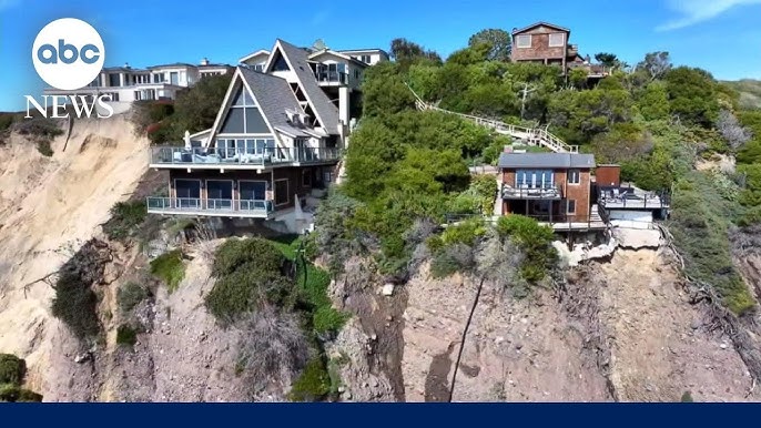 Landslide Leaves California Mansions Teetering On Cliff S Edge