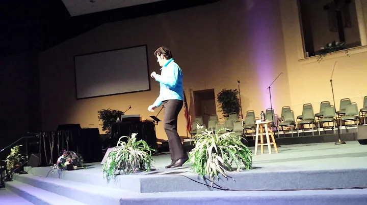 Austin Erby sings All Shook Up January 2019