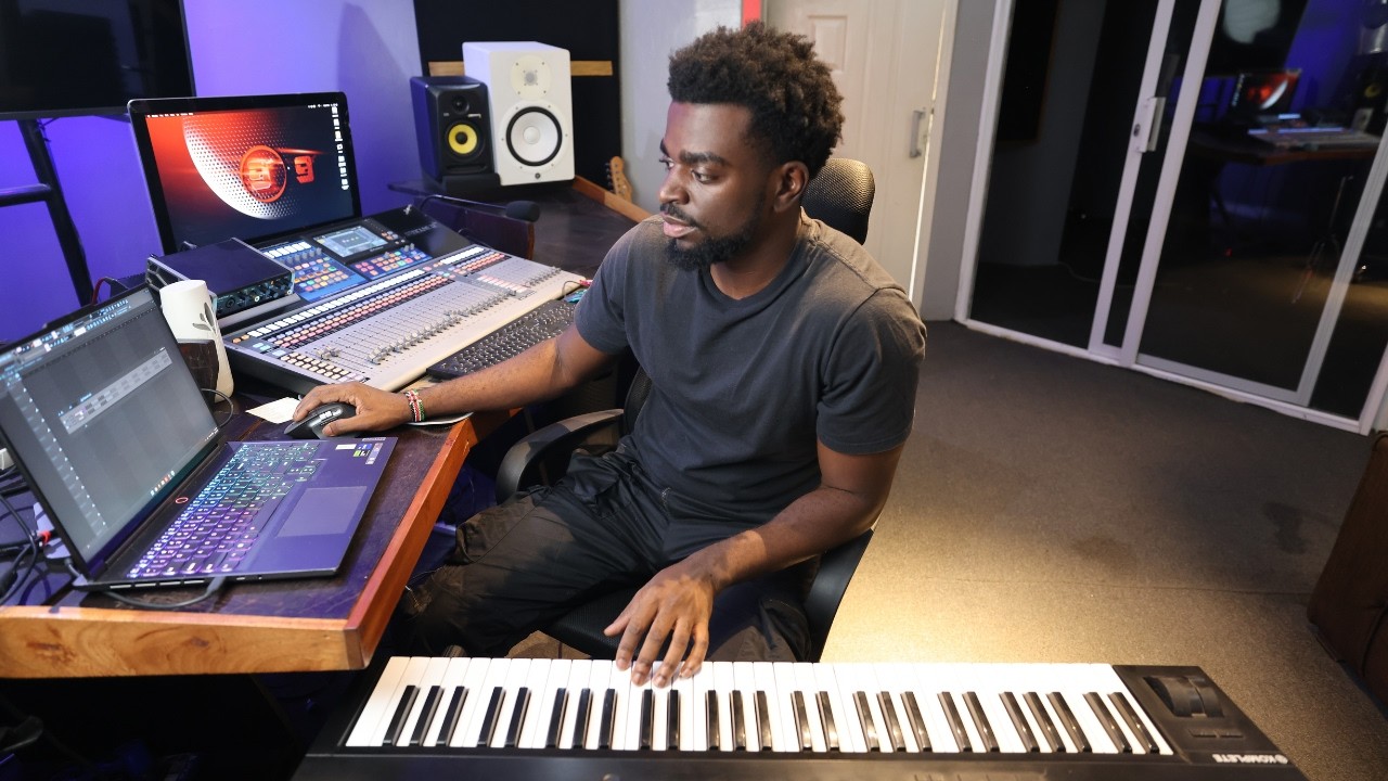 Lil Baby Producer Makes Cooks 4 Beats From Scratch | Nile Waves