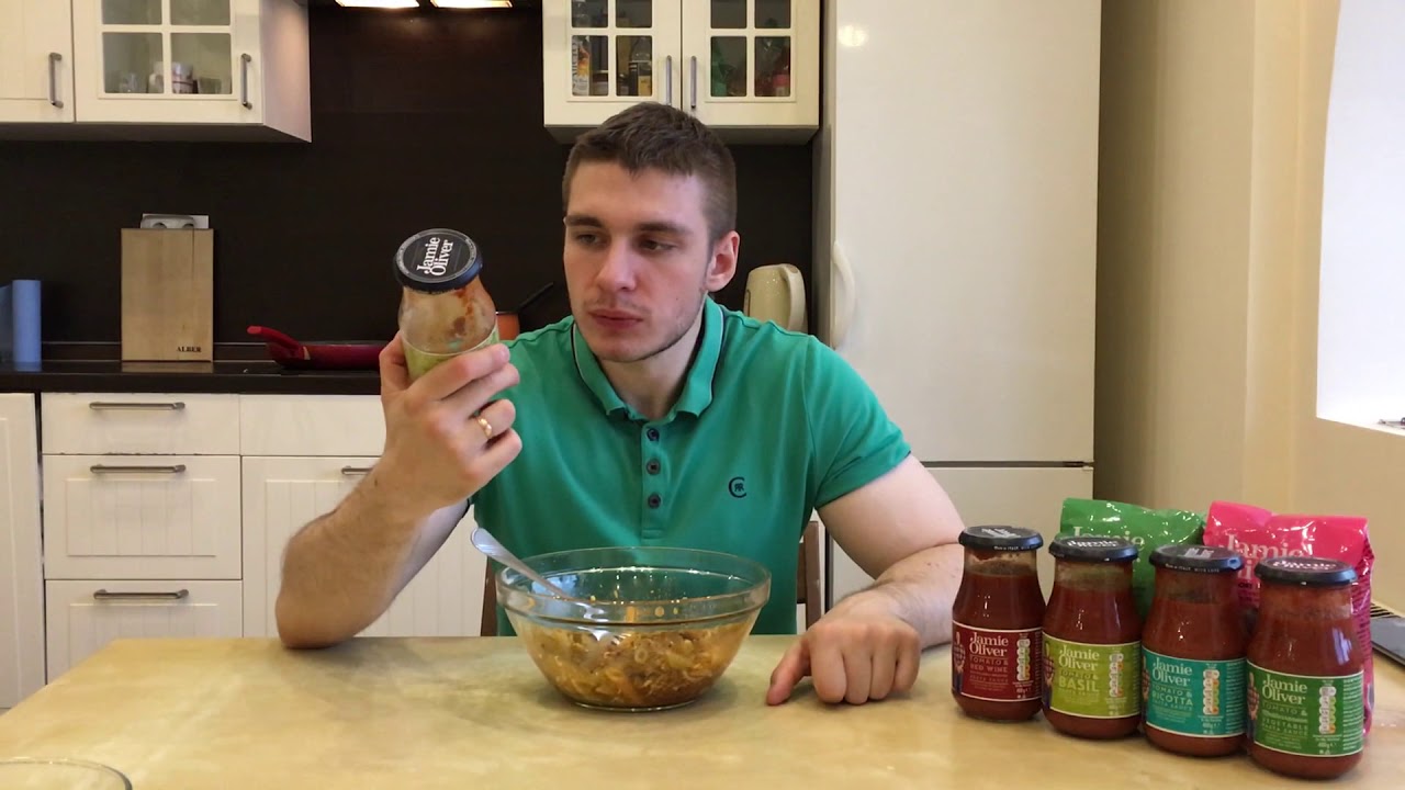 TOMATO & BASIL pasta sauce "Jamie Oliver" YouTube