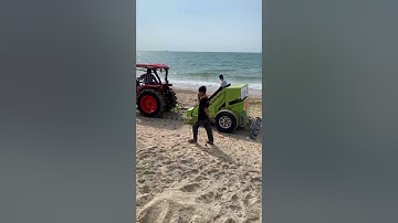 Máy sàng cát bãi biển tại Đồi Dương