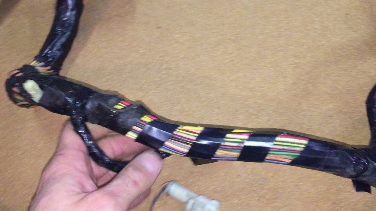 1992-1993 Ford Mustang Mass Air Flow V8 Engine Wiring Harness & A9L