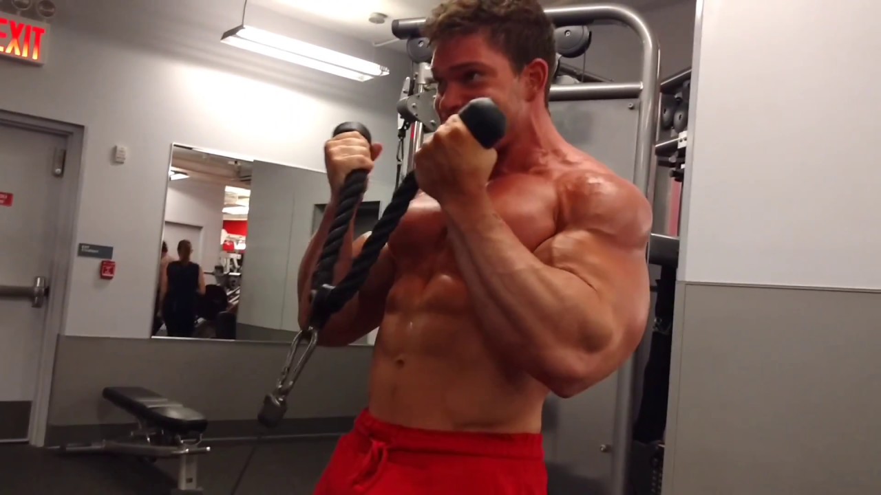 Bicep Curls w/rope attachment & posing