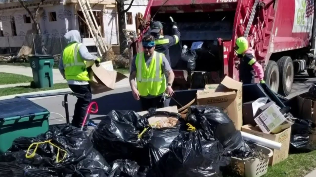 Metro Detroit overwhelms garbage collection services YouTube