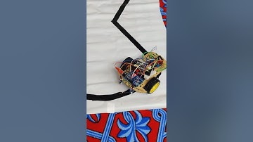 Line Following Robot Using Arduino #arduinoprojects #arduino #diy #iot #robot #eazytronic #robotics