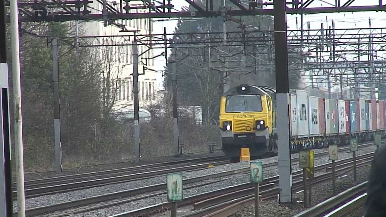 (HD) Freightliner 70017 Screams through South Kenton working 4M93