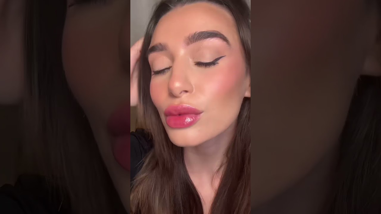 Обязательно нужно купить!!! Очень рекомендую. Закажите как можно скорее на lipssolusciouss.com 