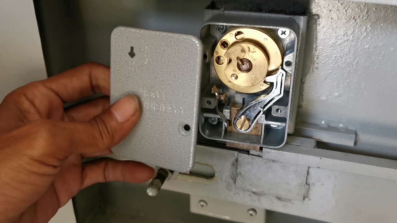 Cara Reset Kunci Kombinasi Brankas (Pintu Brankas Terbuka)