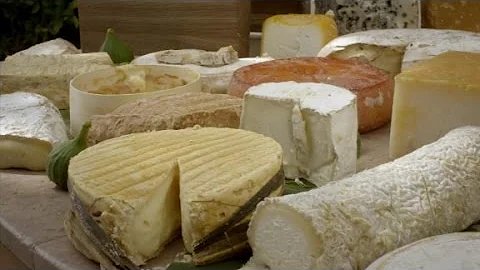 Bourdain finds pleasure in a cheese cart (Anthony ...