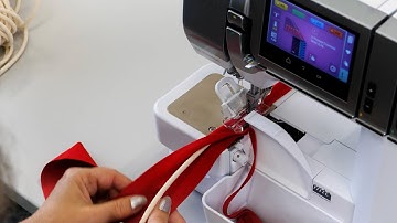 Creating and sewing in piping with the XL Piping Foot on BERNINA overlockers / sergers