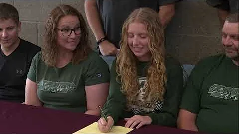 Julia Hammel full interview on signing with Huntin...