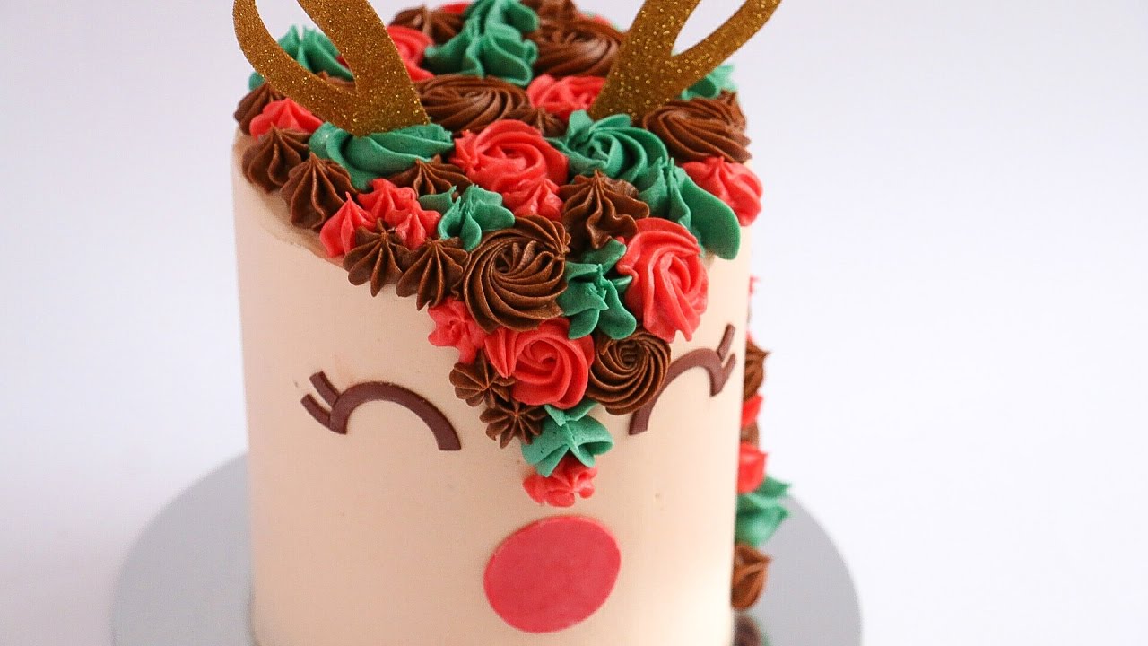 ⁣Buttercream Rudolph Cake Tutorial- Rosie's Dessert Spot