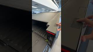 Người bị mắc kẹt trong cybertruck khi xe hết pin s