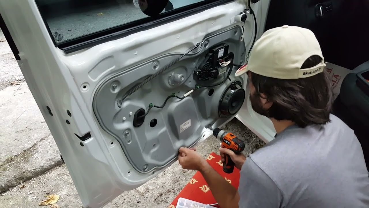 Volkswagen Caddy Kapi Kilidi Tamiri Repair Door Lock Garaj 54