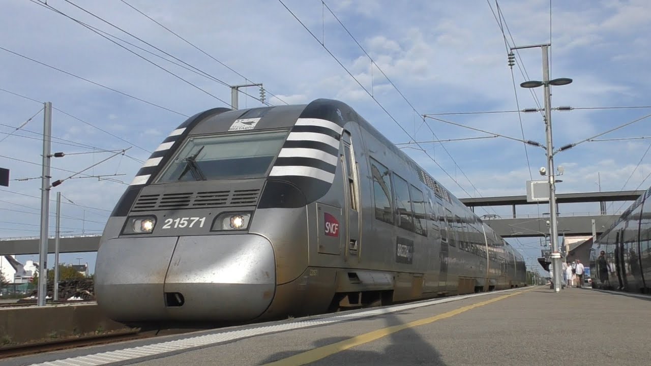 TER et TGV en gare d'Auray