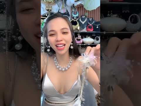 Kẹp Tóc Tua Rua Hình Bướm Siêu Thanh Lịch Cho Bé G